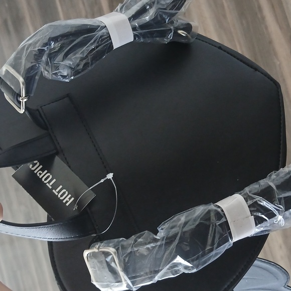 Bagpack - Picture 3 of 4